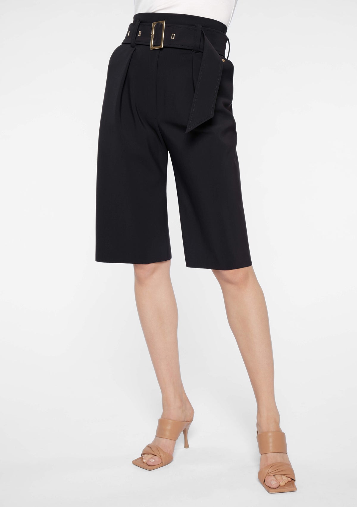 BEAUVOIR Shorts black